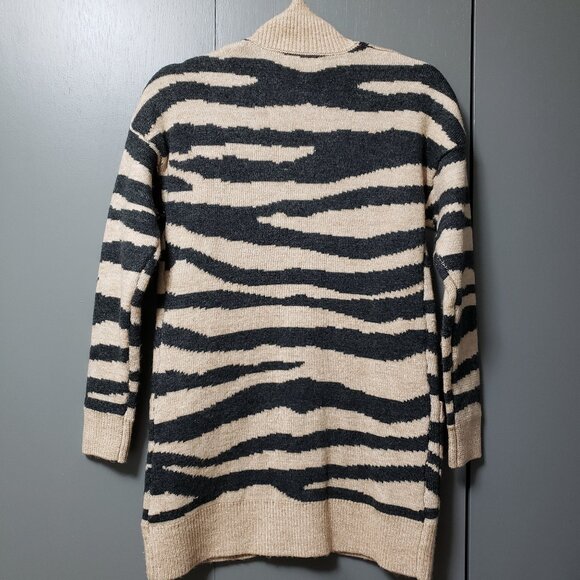 Ricki's Zebra Pattern Open Cardigan - Picture 2 of 7
